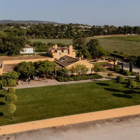 Quinta De Catralvos Guest house