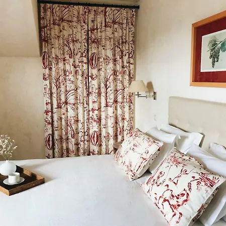 Guest house Quinta De Catralvos