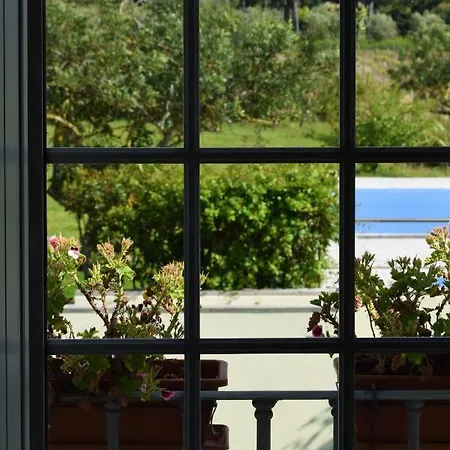 Quinta De Catralvos Azeitao