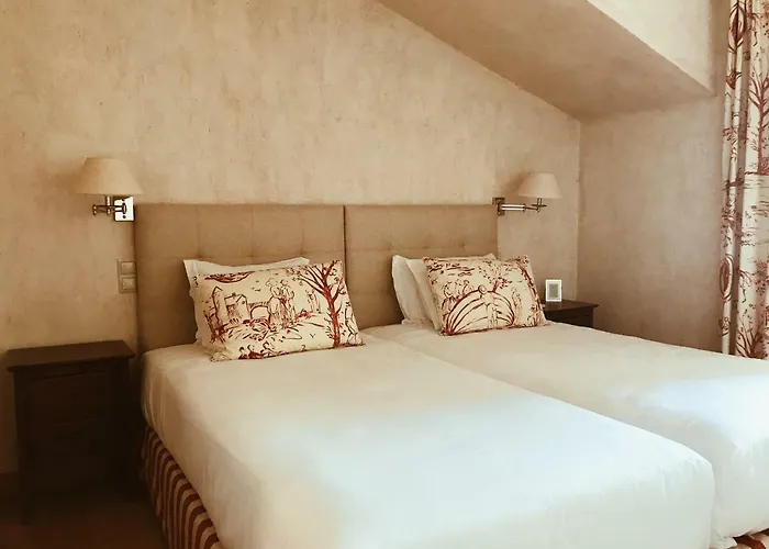 Quinta De Catralvos 3* Azeitão